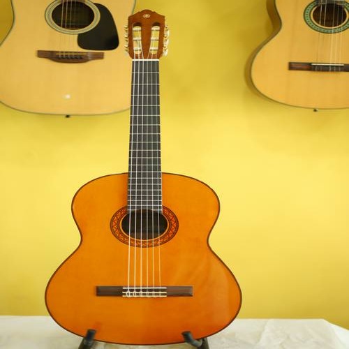 Đàn guitar classic Yamaha C70